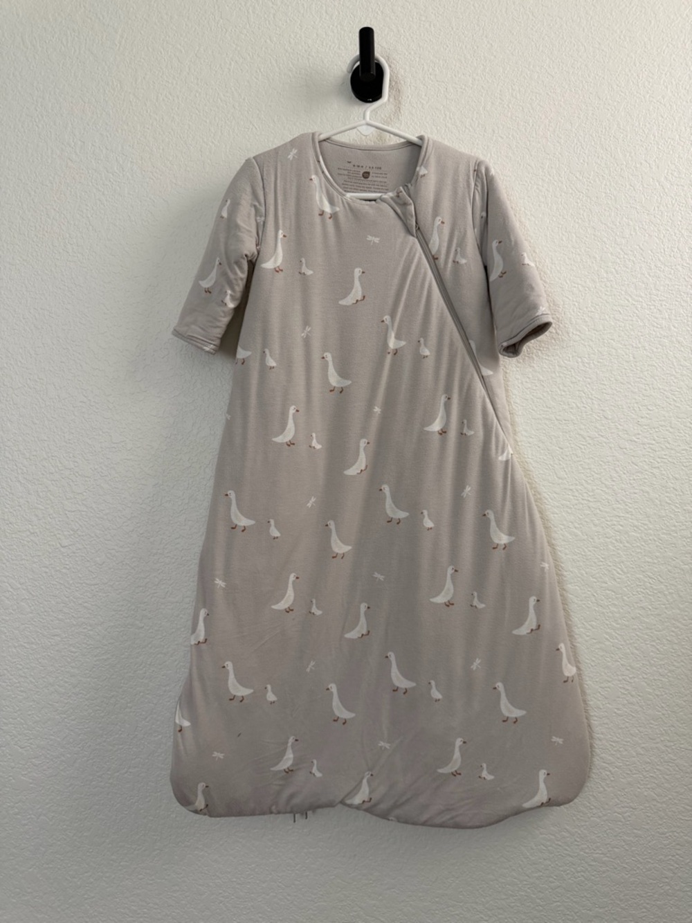 GUNAMUNA Long-Sleeve Sleep Sack for Babies and Toddlers, Soft Rayon, 2.5 TOG